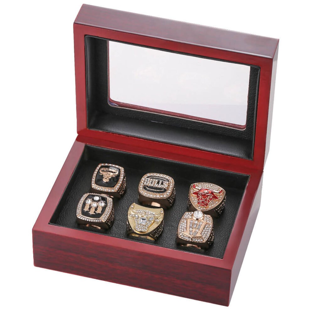 Chicago Bulls Championship Ring Set,With Wooden Display Box