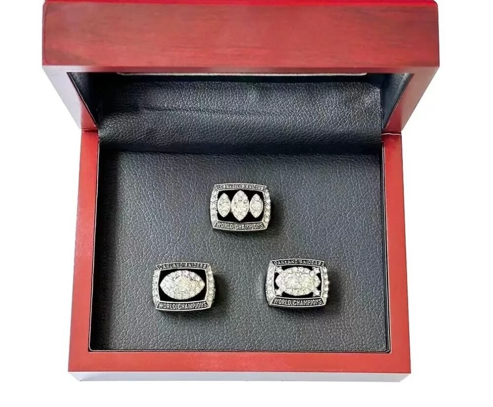 Raiders 1977 1981 1984 Super Bowl Ring Set,With Wooden Display Box